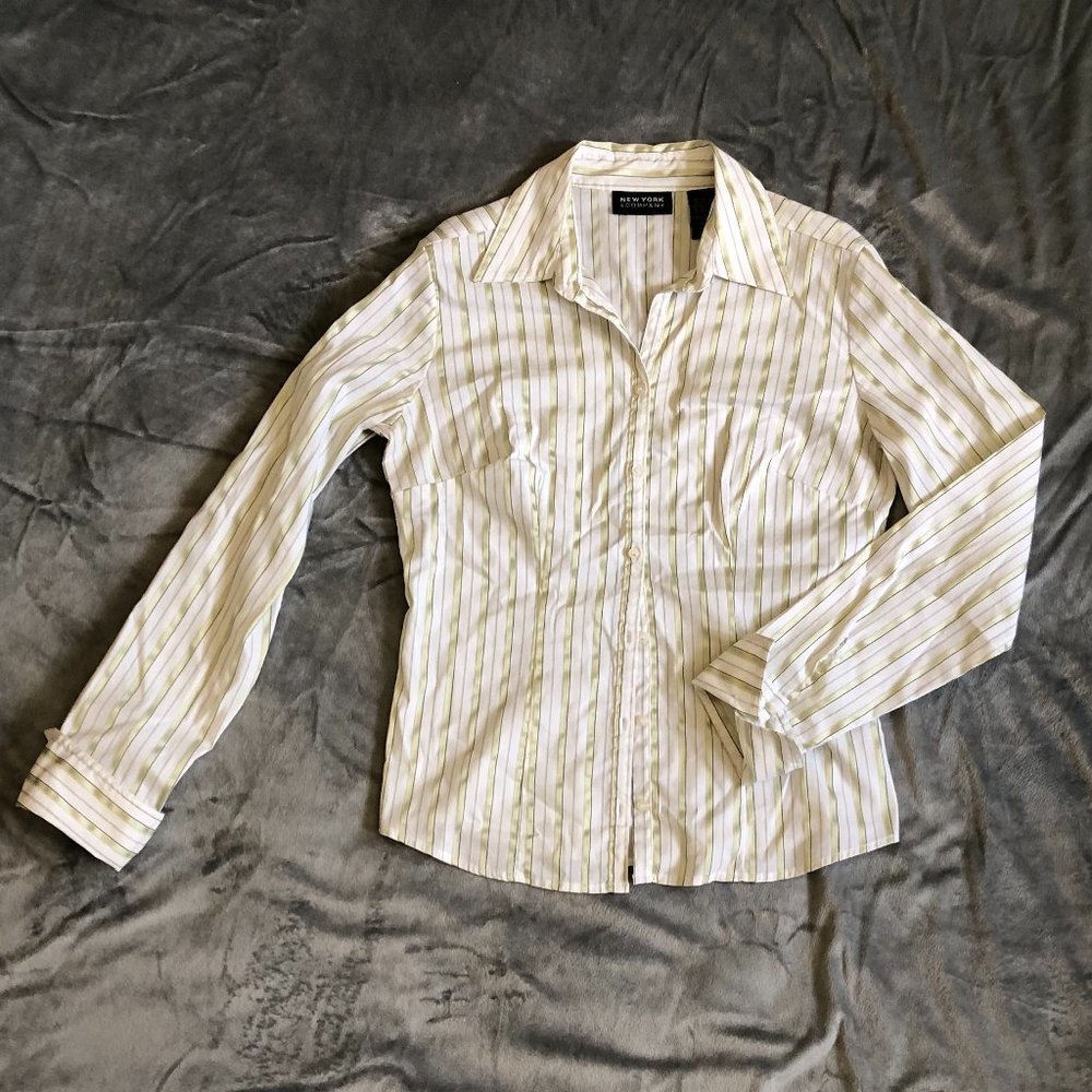NY & Co. striped shirt, Size XS